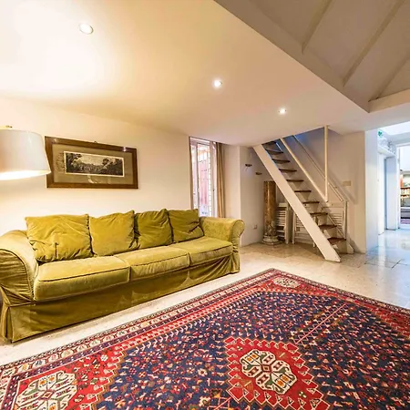 Apartman Navonaloft *